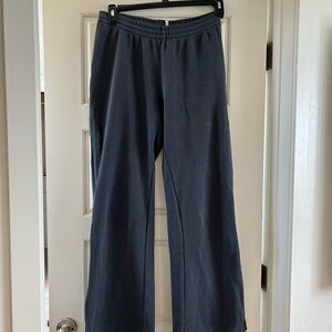 Women’s Vuori Flare Sweatpants